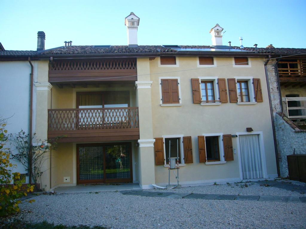 Case Pizzocco 3 A Santa Giustina Meano Exteriör bild